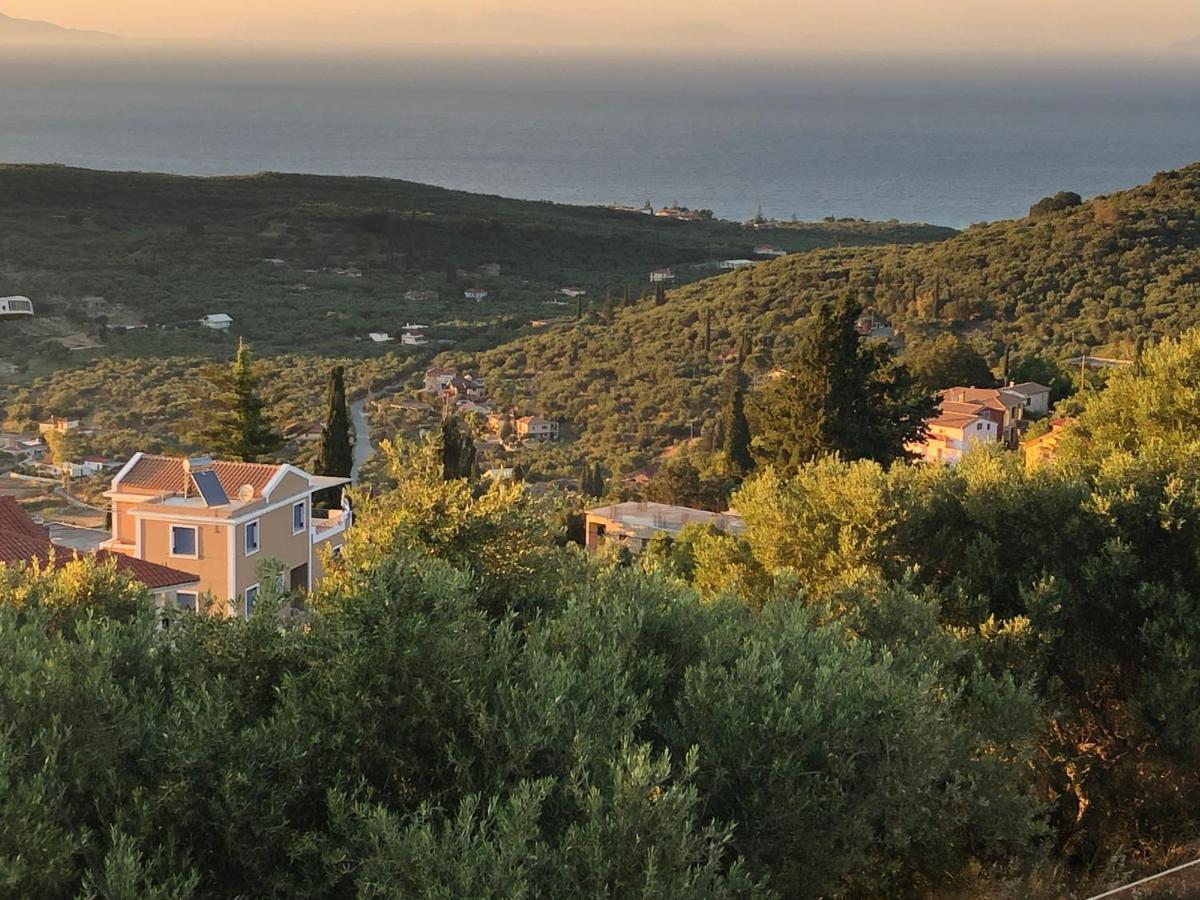 Villa Thea - Τhe View 1St Floor Ano Yerakarion ภายนอก รูปภาพ