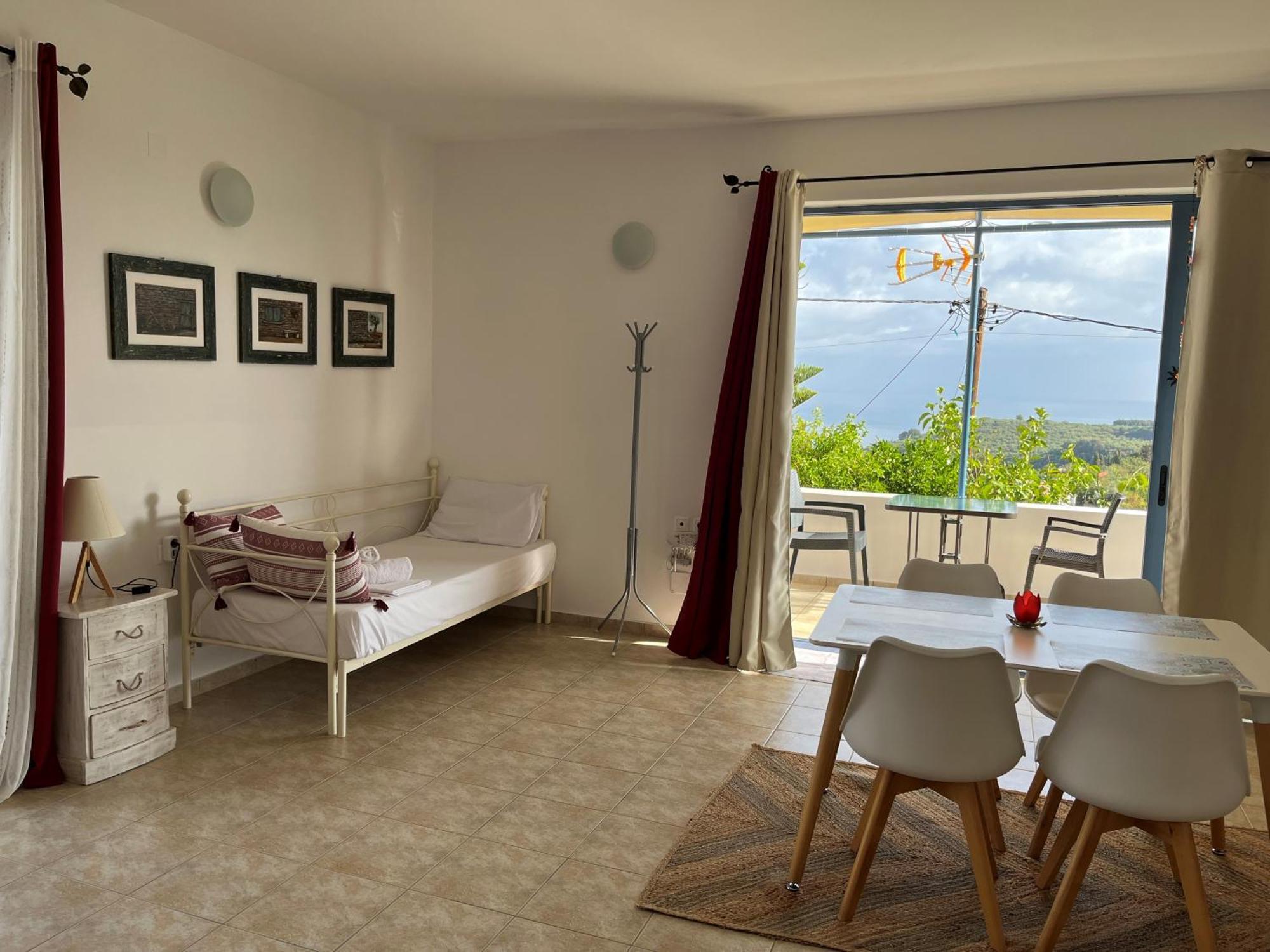 Villa Thea - Τhe View 1St Floor Ano Yerakarion ภายนอก รูปภาพ