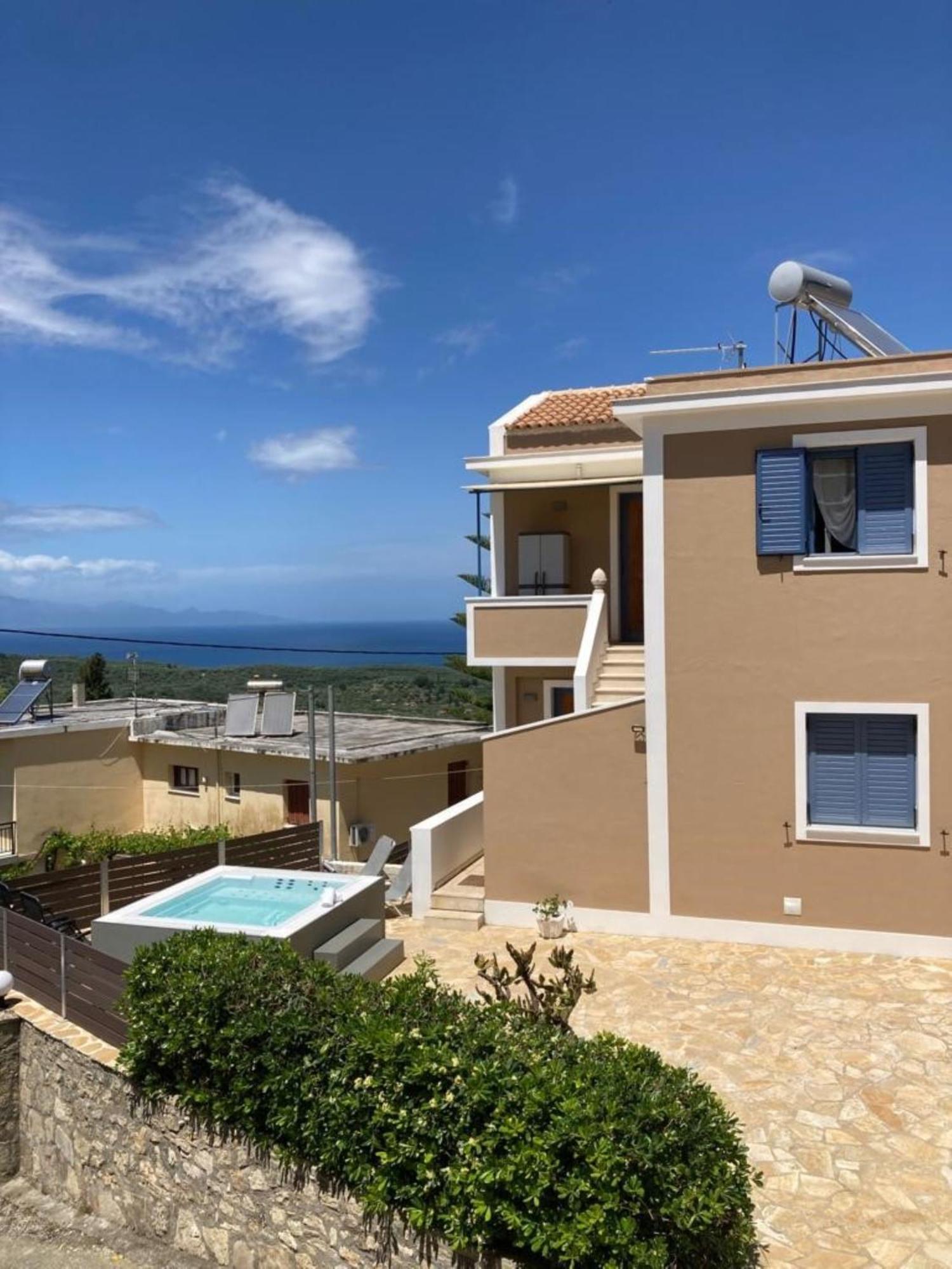 Villa Thea - Τhe View 1St Floor Ano Yerakarion ภายนอก รูปภาพ